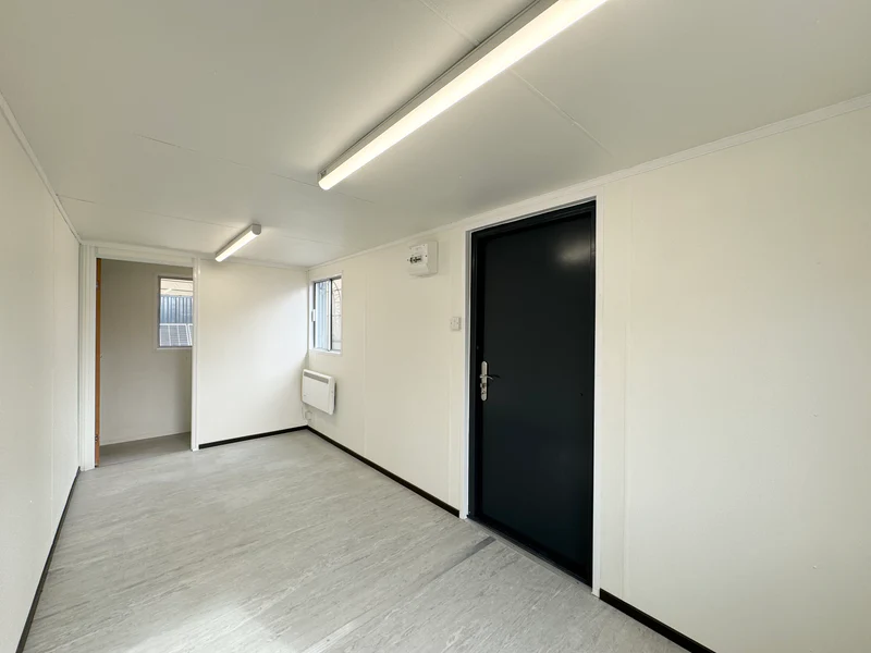 21x8ft-Container-Office-Cabin-Portable-Anti-Vandal-Building-14.webp